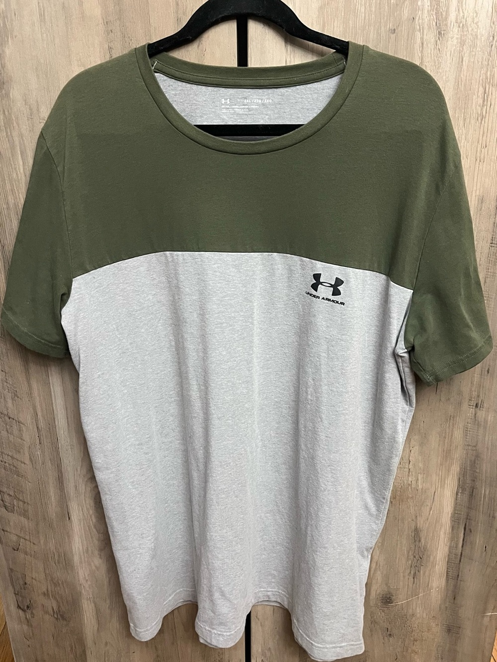 Under Armour Olive Green and Light Gray Colorblock Short Sleeve Tee